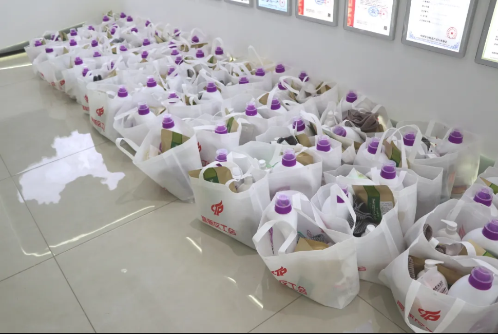 炎炎夏日送清凉——南宫28生物智能工会为全体职工发放夏日福利